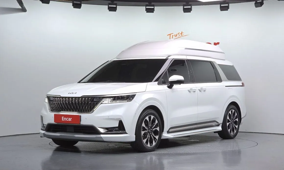 Kia Carnival — фото 1