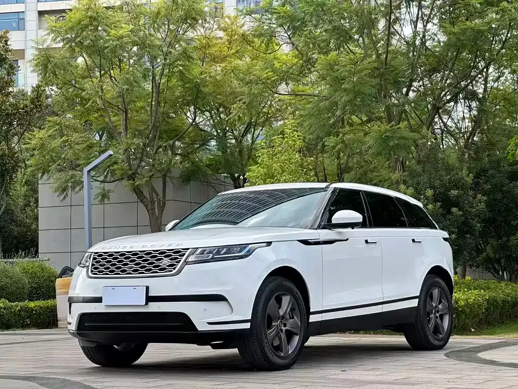 Land Rover Velar — фото 1
