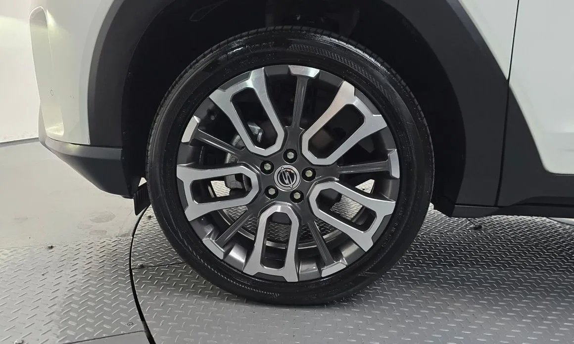 KG Mobility (Ssangyong) Torres — фото 9
