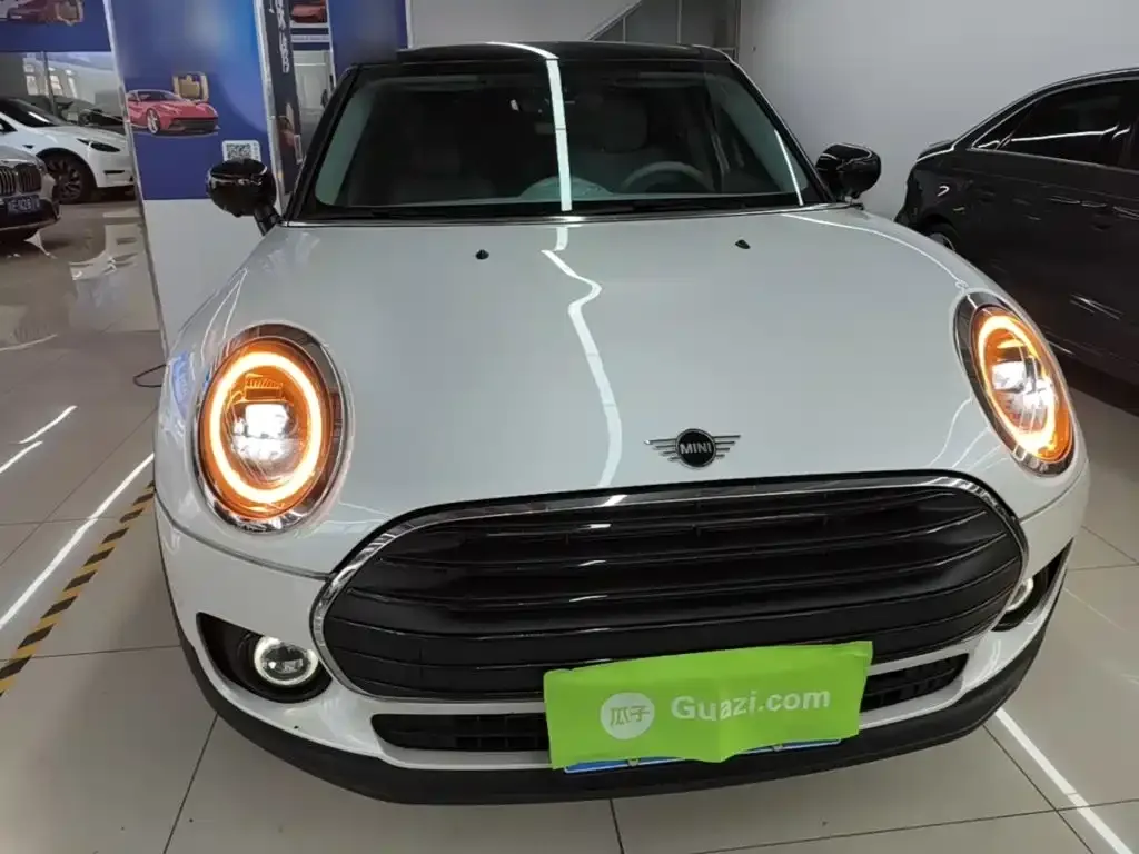 MINI Clubman — фото 5