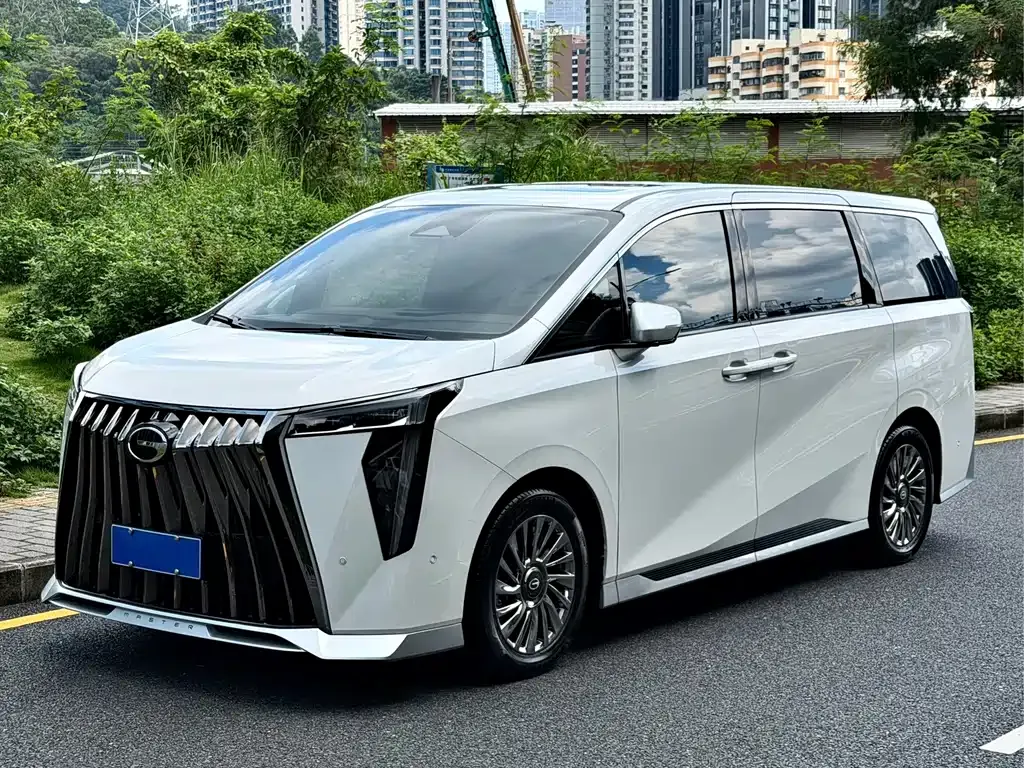 GAC Motor Trumpchi M8 — фото 1