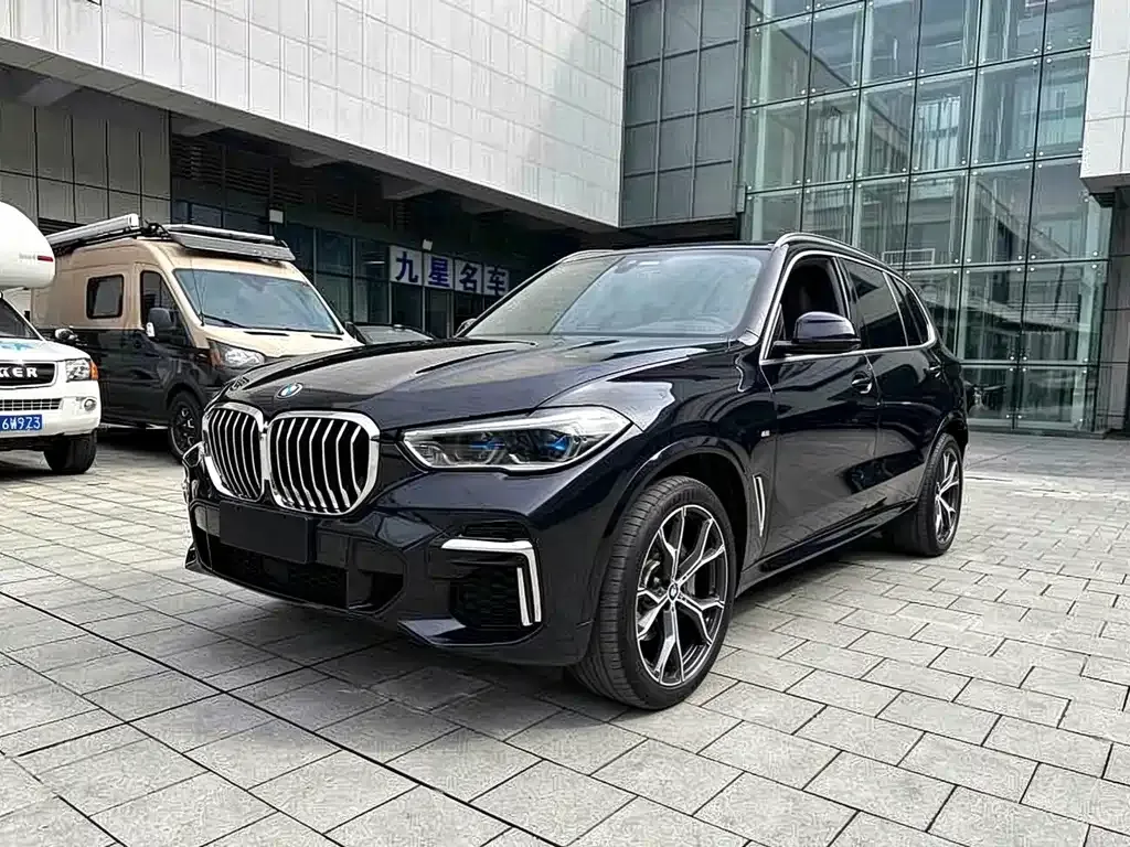 BMW X5 — фото 1