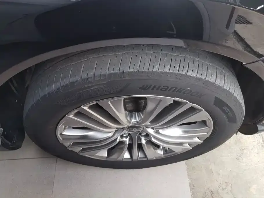 Toyota Harrier — фото 6