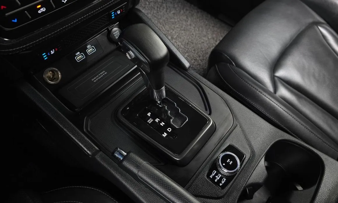 KG Mobility (Ssangyong) Rexton — фото 6