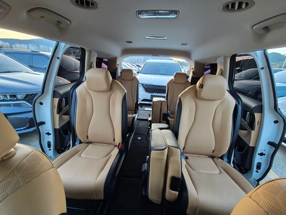 Kia Carnival — фото 10