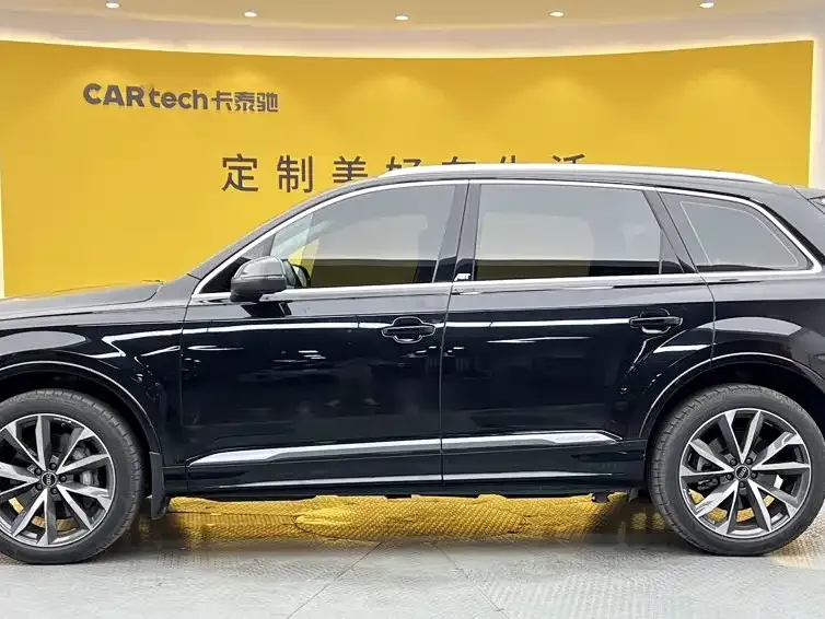 Audi Q7 — фото 5