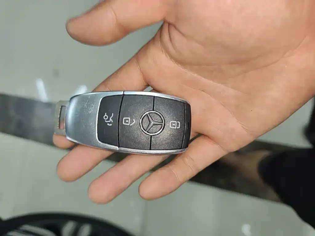 Mercedes-Benz EQA — фото 2