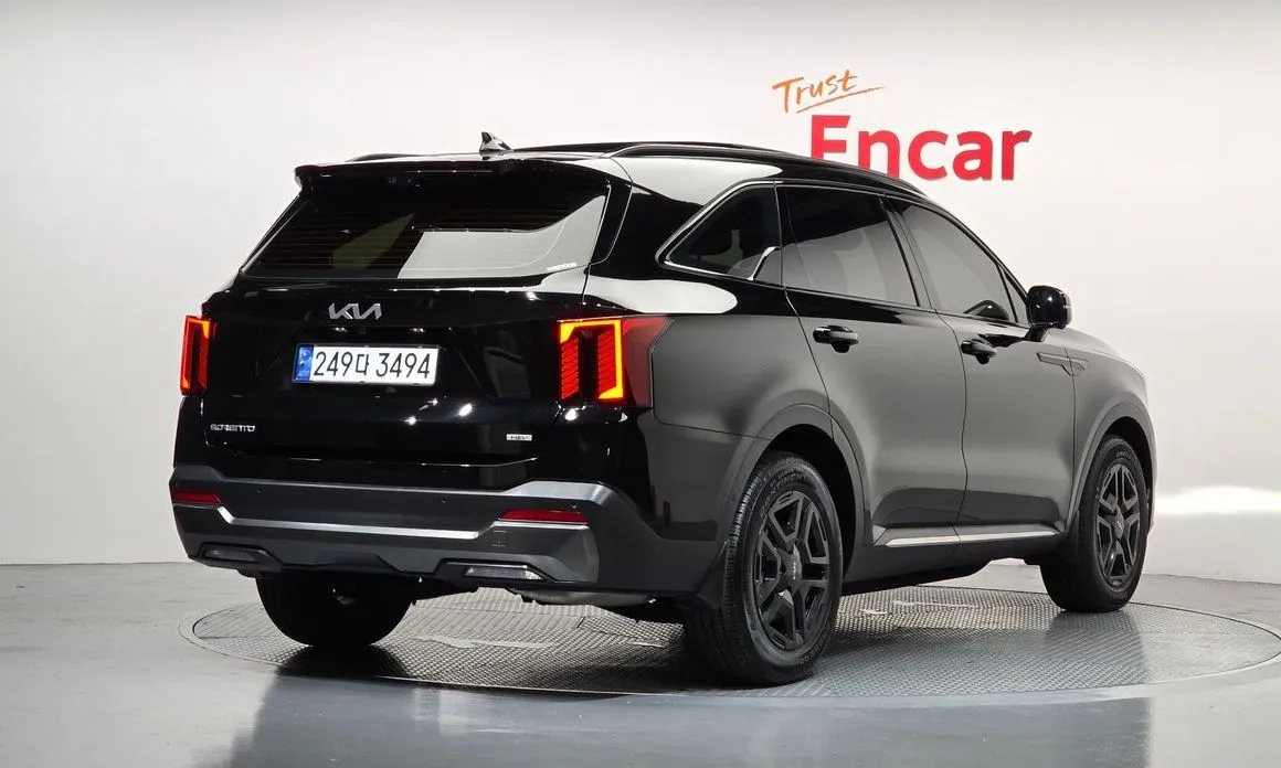 Kia Sorento — фото 6