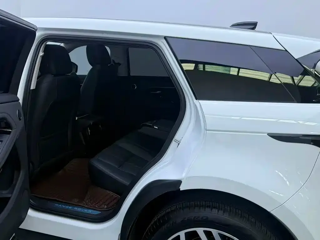 Land Rover Evoque — фото 10