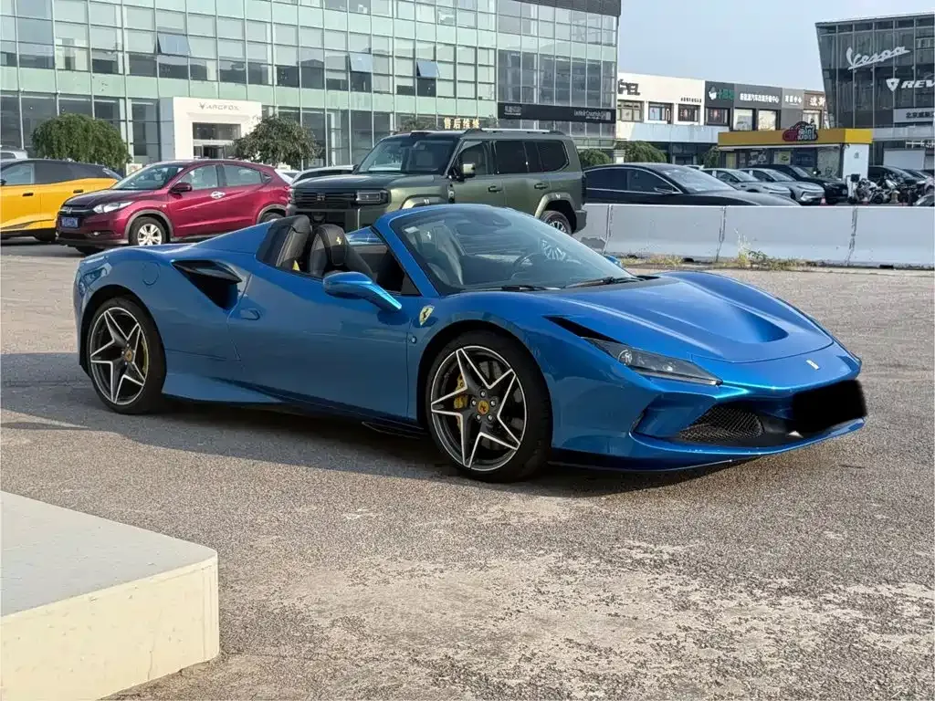 Ferrari F8 — фото 9