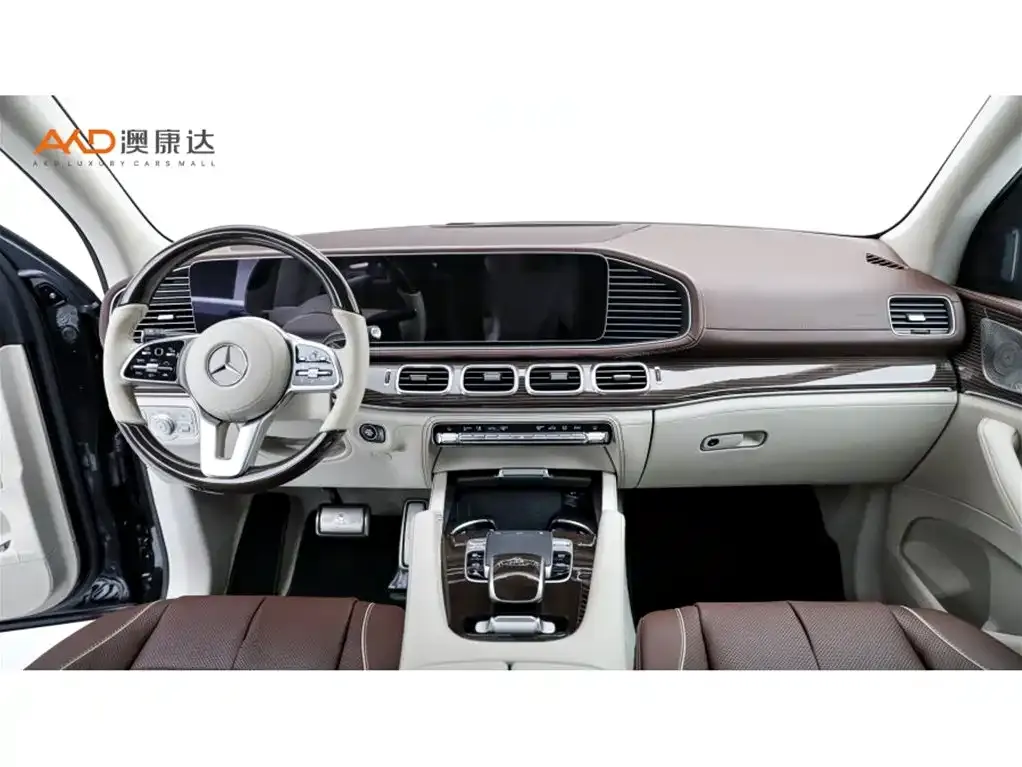 Mercedes-Benz GLS — фото 6