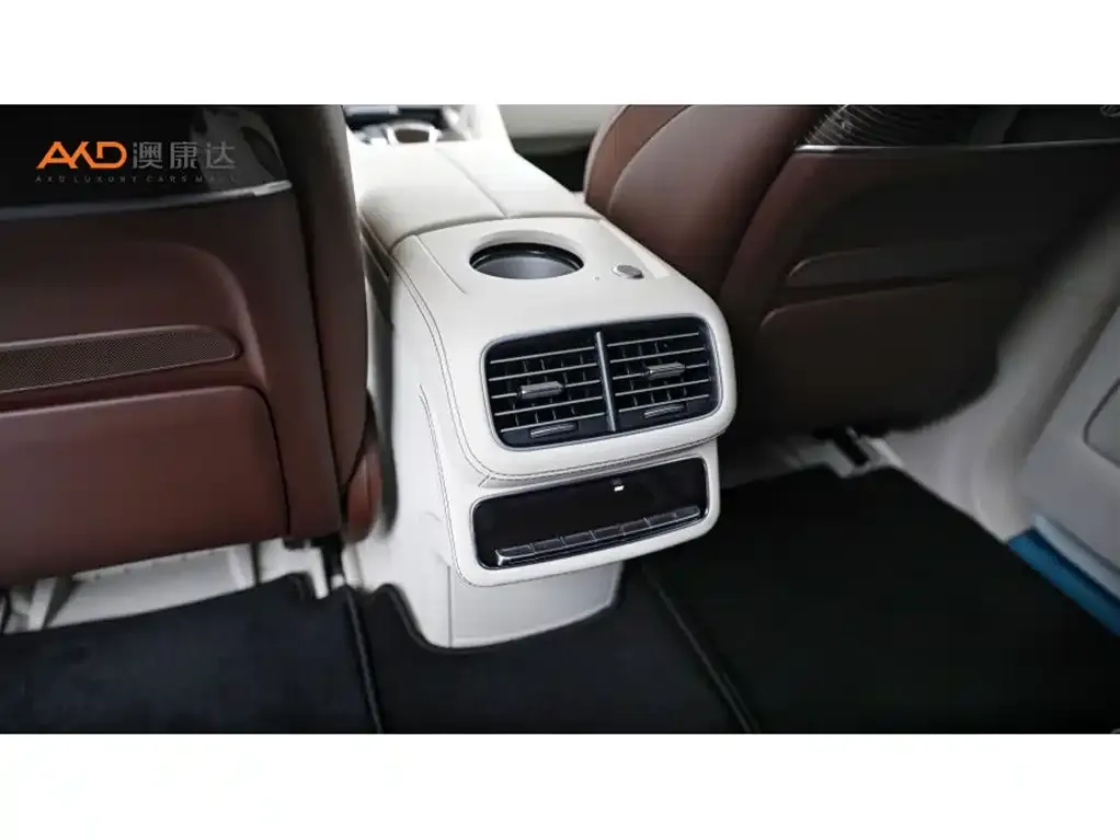 Mercedes-Benz GLS — фото 9