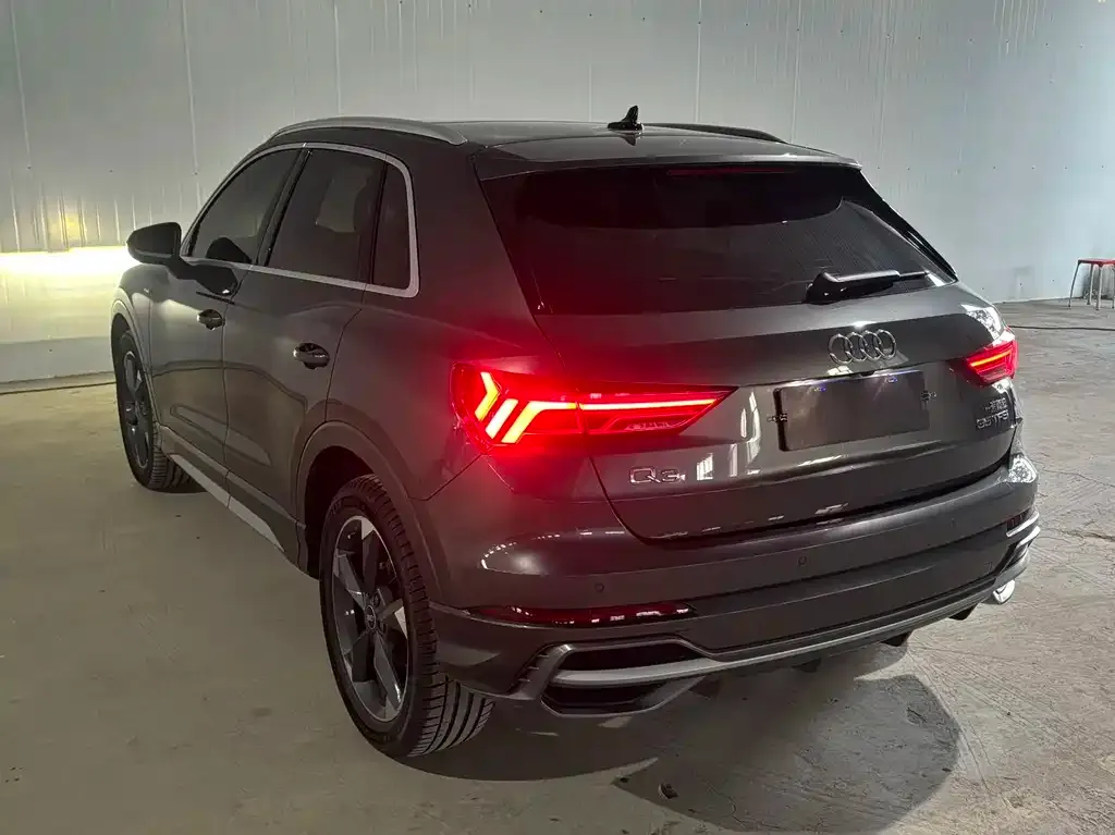 Audi Q3 — фото 7