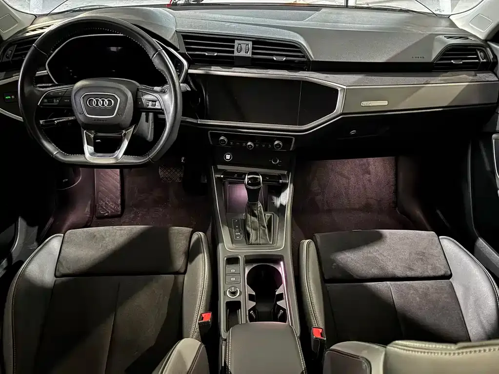 Audi Q3 — фото 9