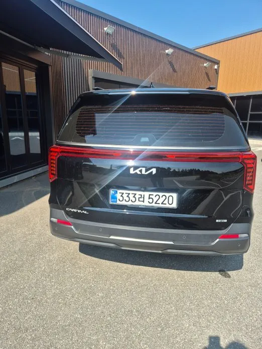 Kia Carnival — фото 1