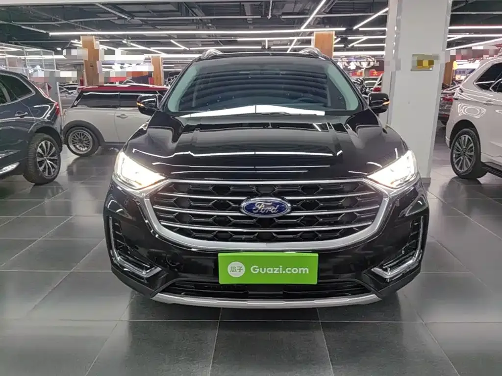 Ford Edge — фото 9