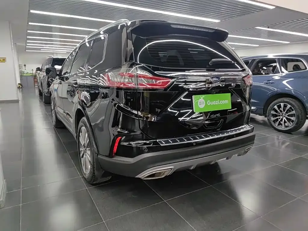 Ford Edge — фото 8