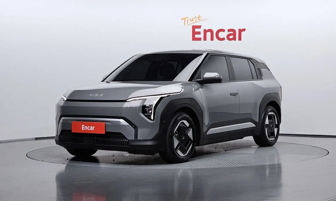 Kia EV3 — фото 1