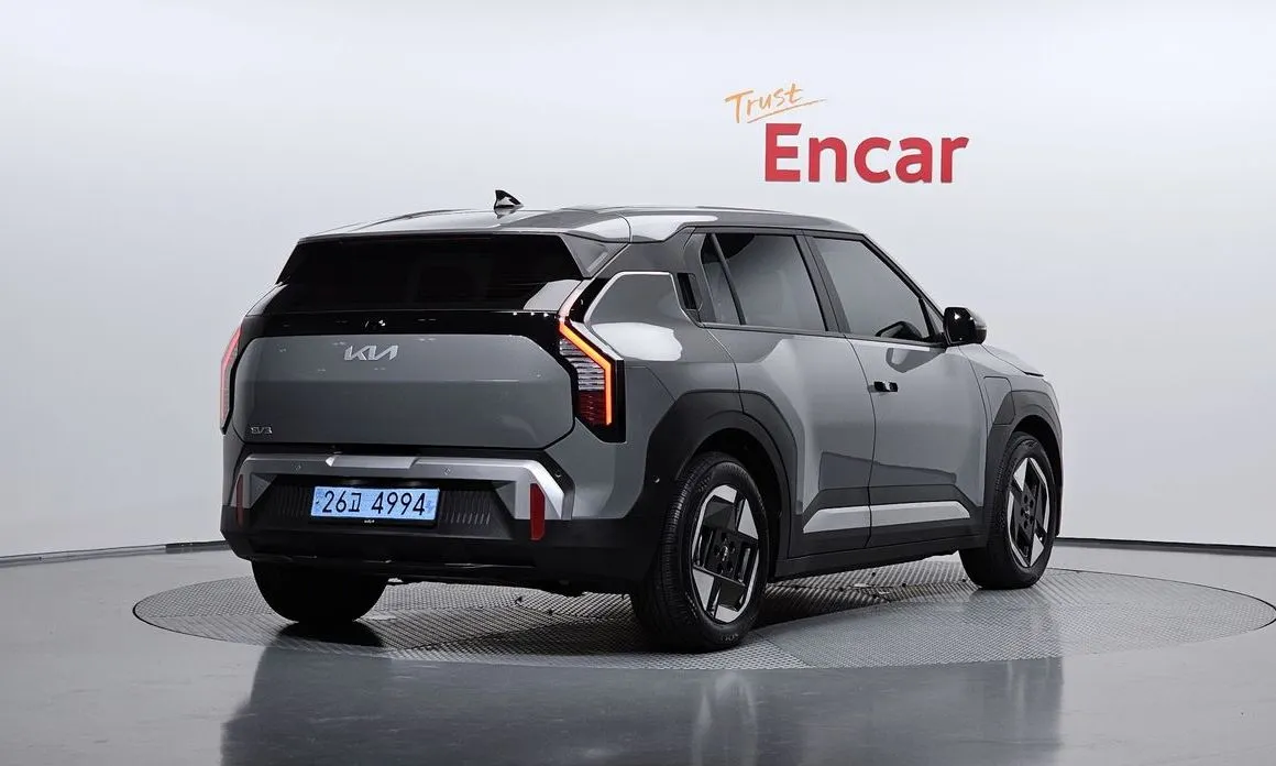 Kia EV3 — фото 4