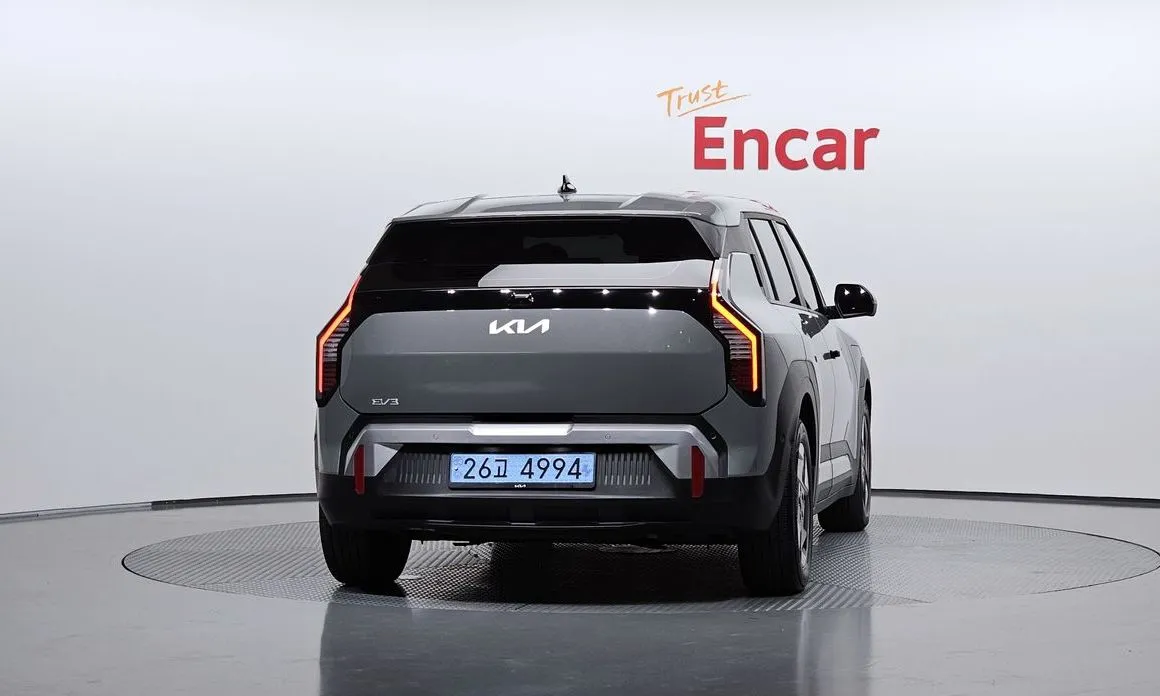 Kia EV3 — фото 8