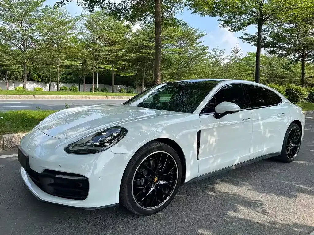 Porsche Panamera — фото 10