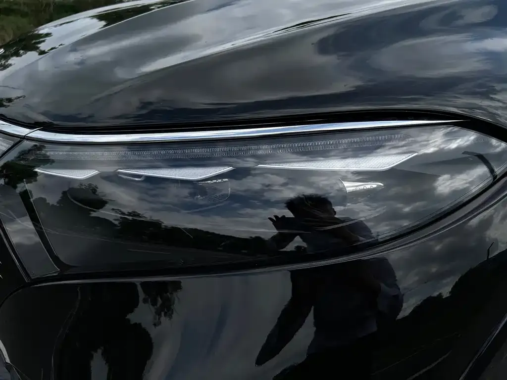 Mercedes-Benz EQS SUV — фото 2