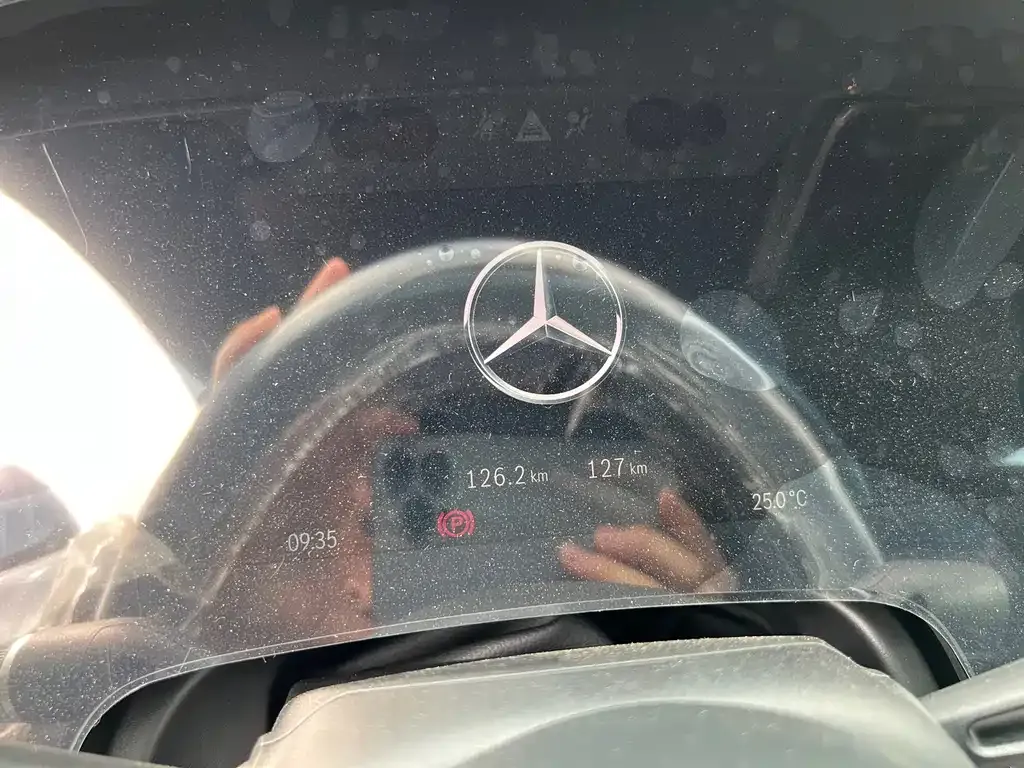 Mercedes-Benz EQS SUV — фото 4