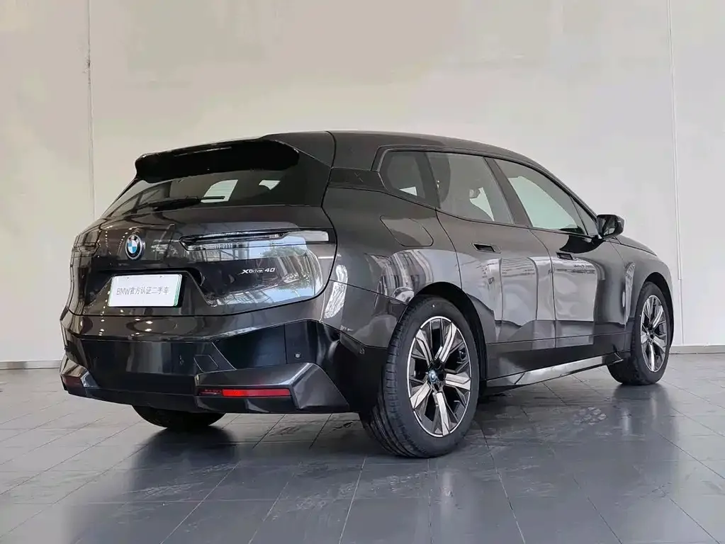 BMW iX — фото 10