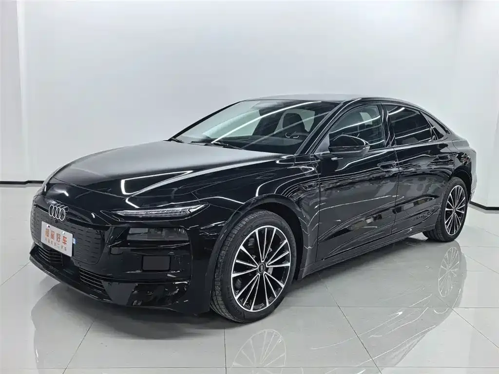 Audi A6L e-tron — фото 1
