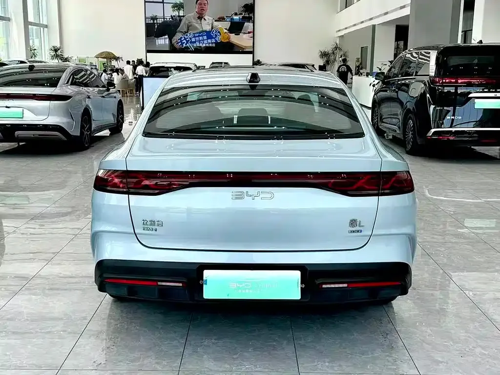 BYD Qin L — фото 4