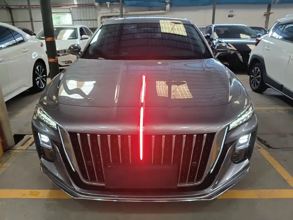 Hongqi H5 — фото 10