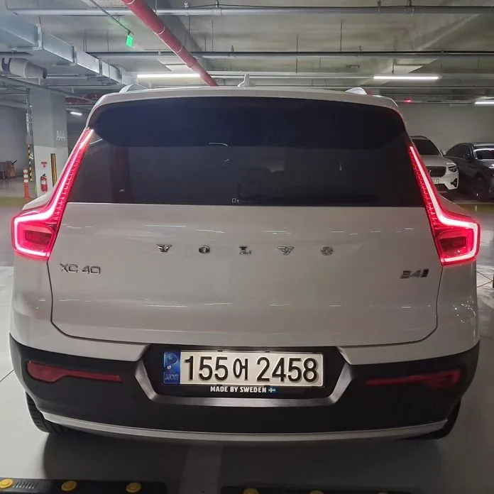 Volvo XC40 — фото 2