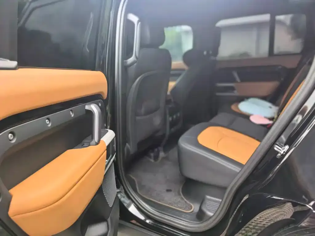 Land Rover Defender — фото 4