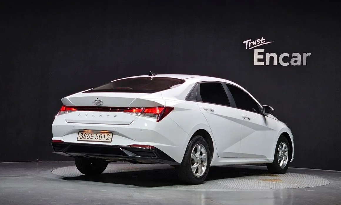 Hyundai AVANTE — фото 2