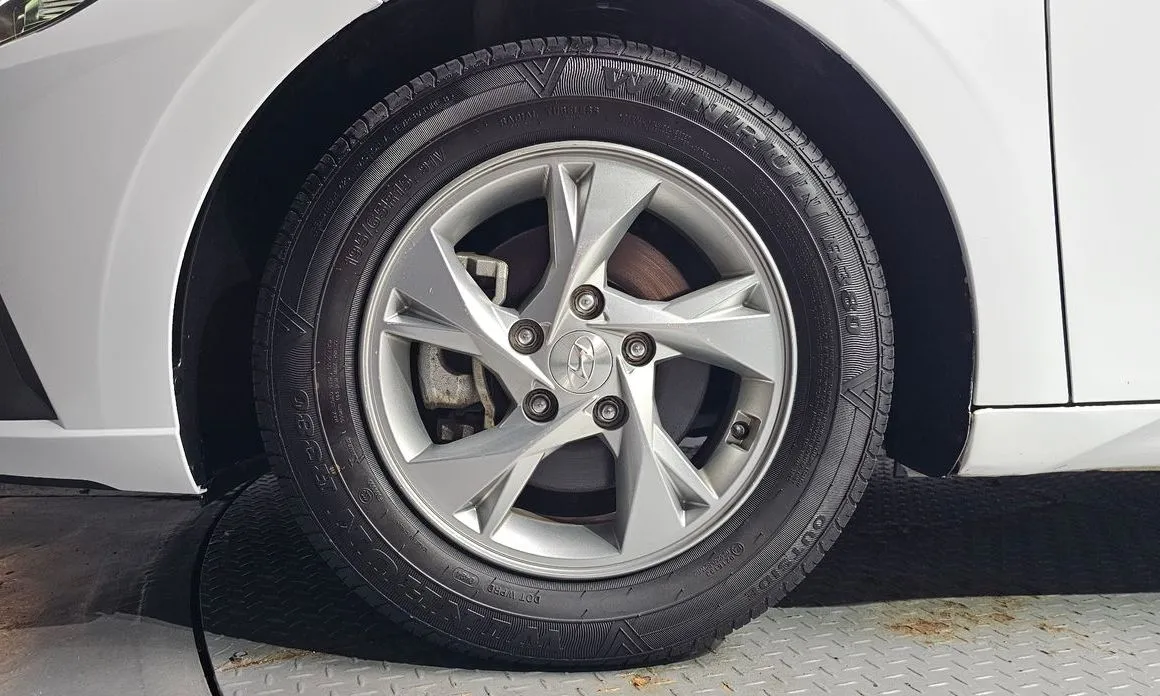 Hyundai AVANTE — фото 10