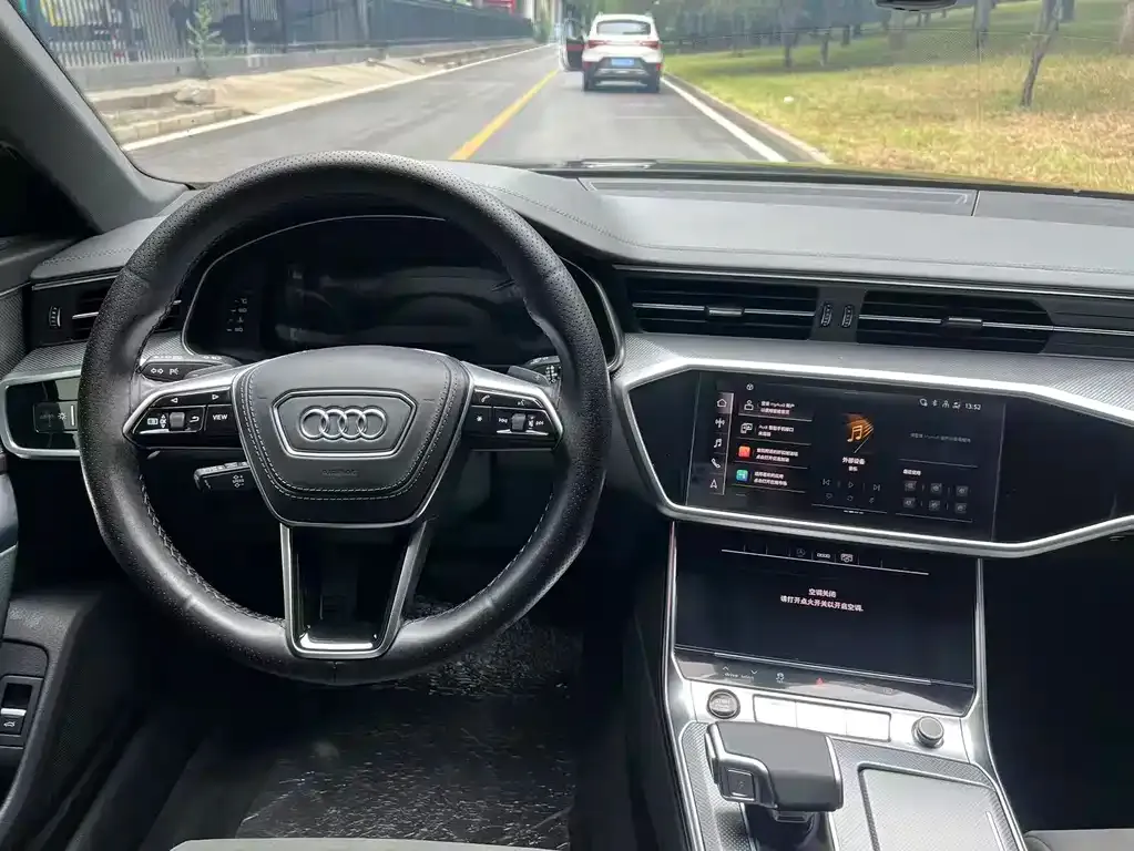Audi A6L — фото 6