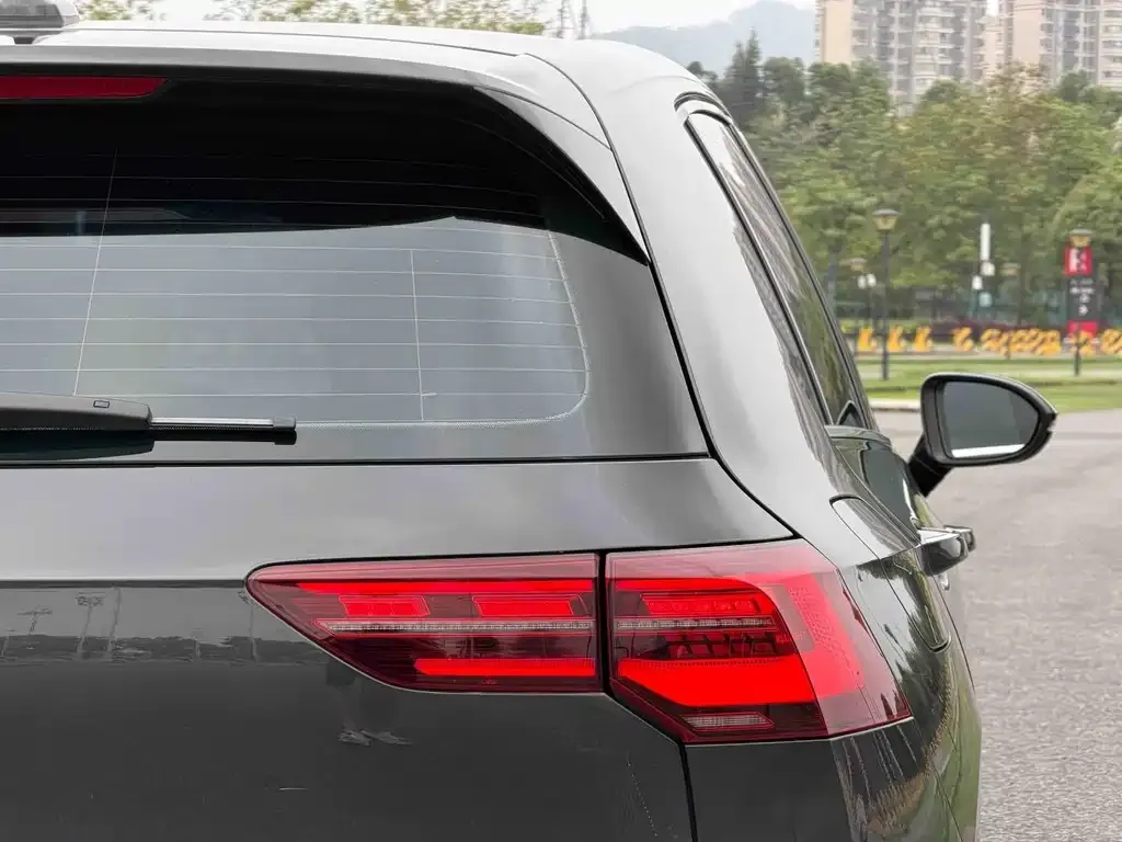 Volkswagen Golf GTI — фото 3