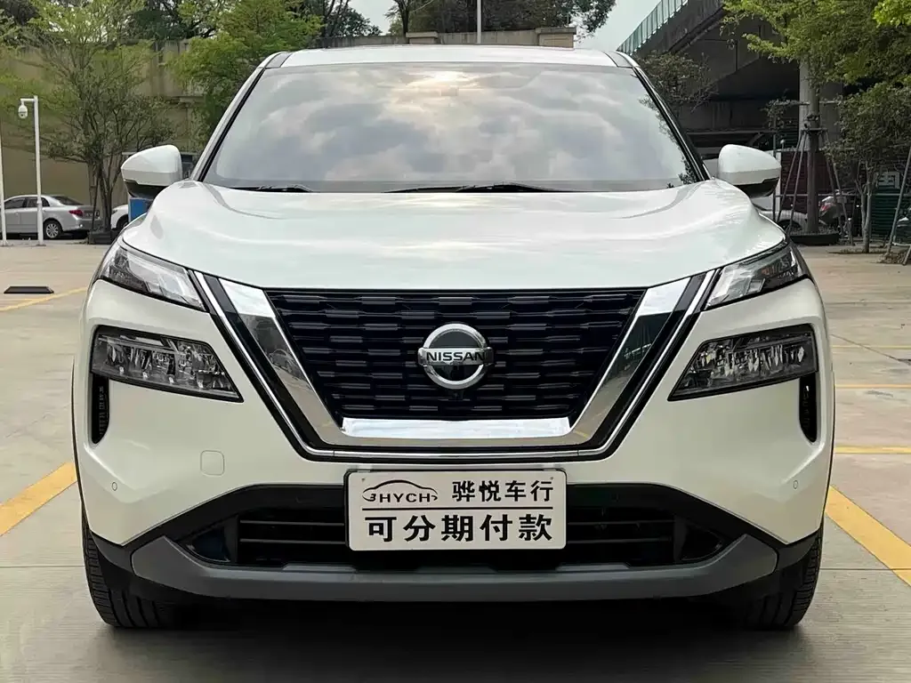 Nissan X-Trail — фото 1
