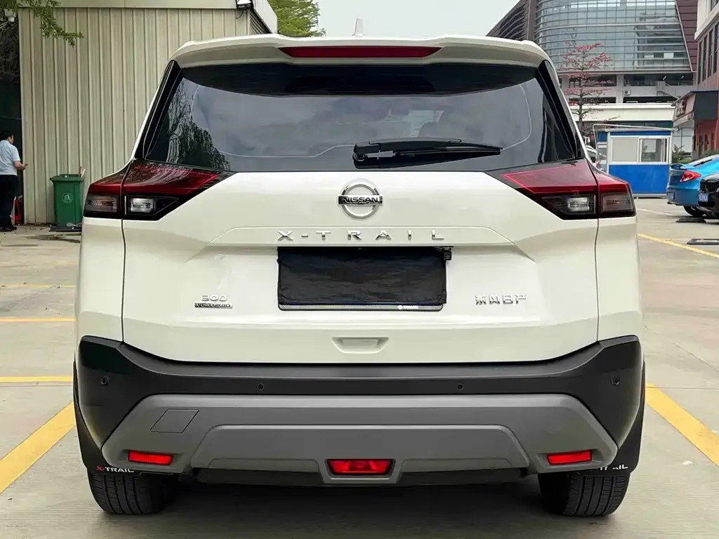 Nissan X-Trail — фото 8