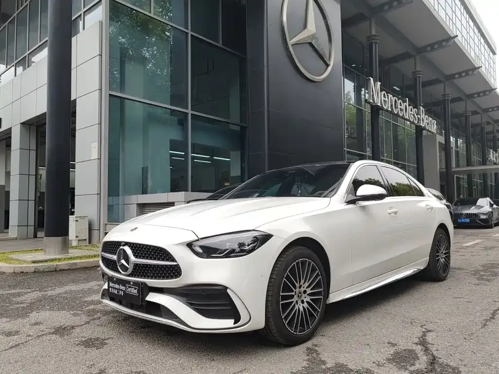 Mercedes-Benz C-Class — фото 1
