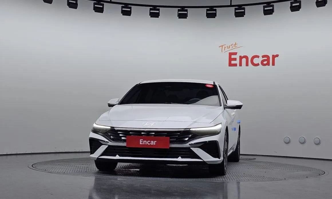 Hyundai AVANTE — фото 3