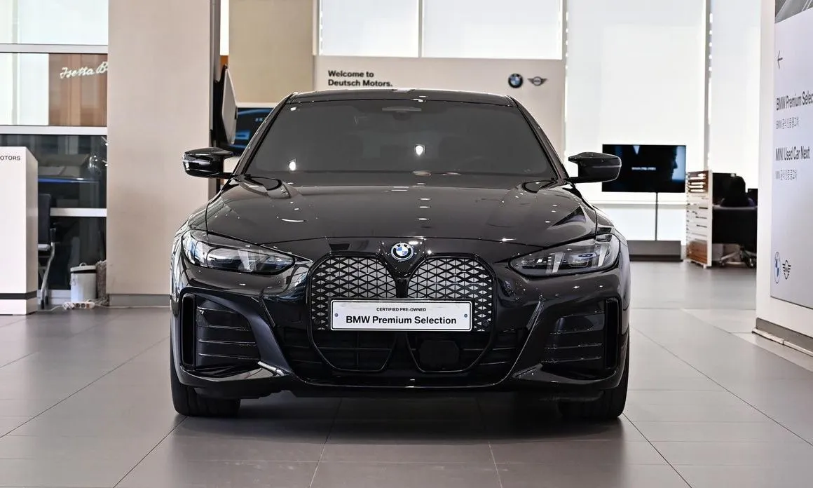 BMW i4 — фото 3