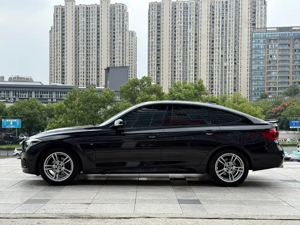 BMW 3 Series GT — фото 5