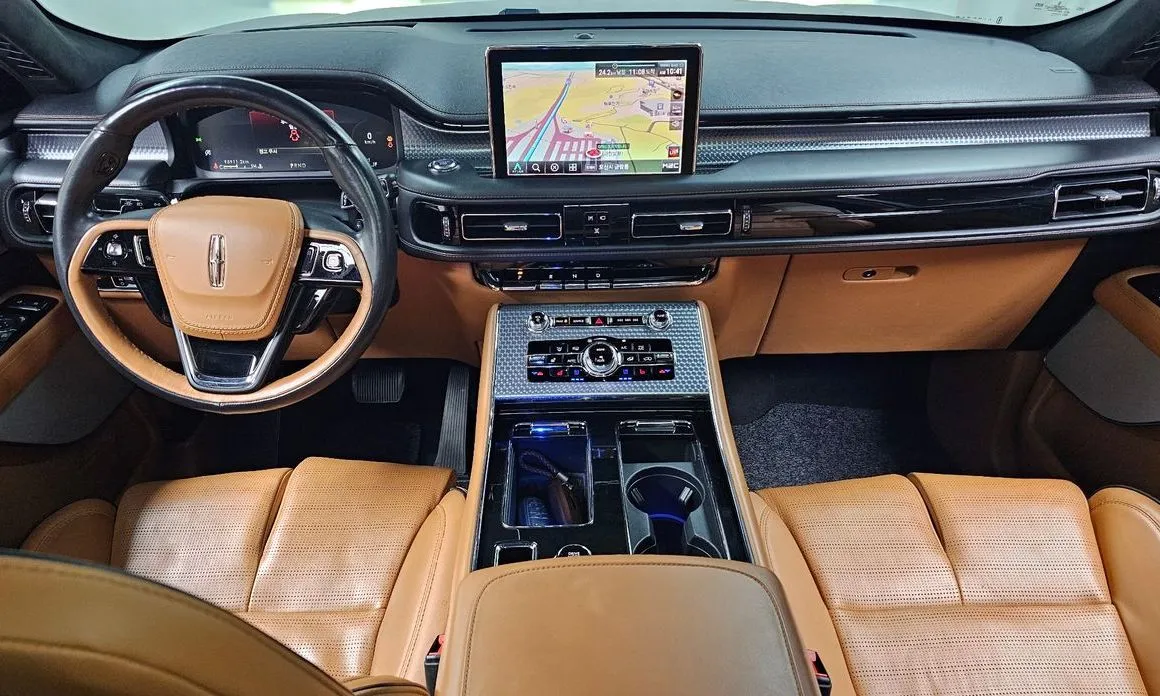 Lincoln Aviator — фото 9