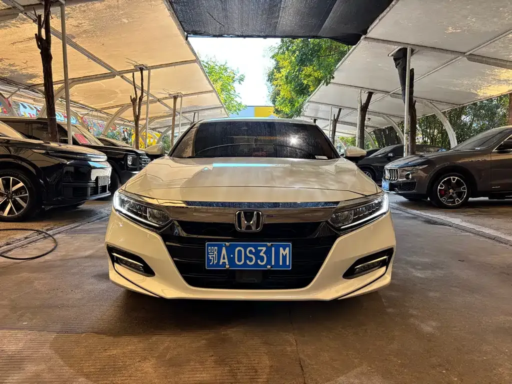 Honda Accord — фото 7