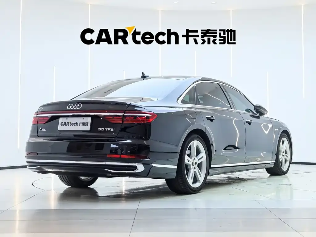 Audi A8 — фото 9