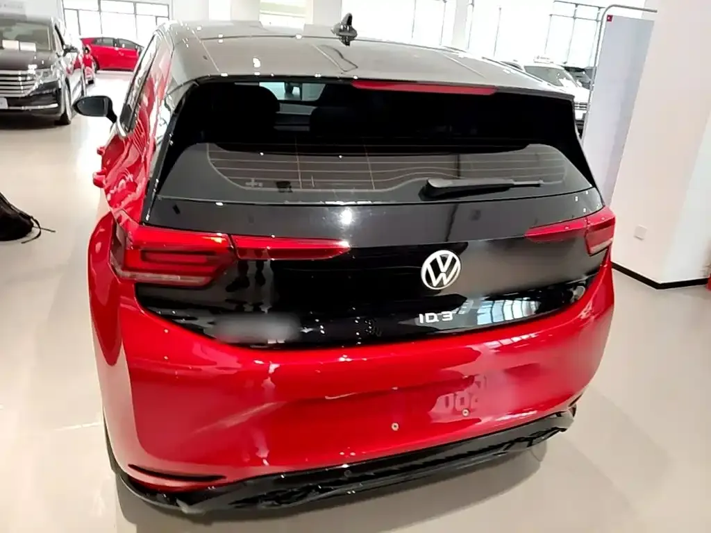 Volkswagen ID.3 — фото 5
