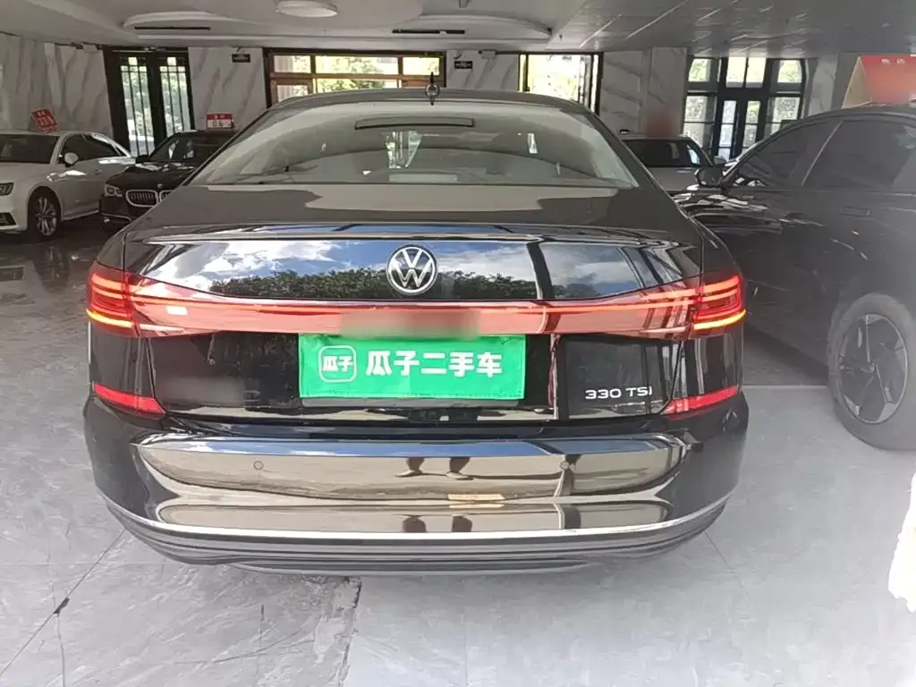 Volkswagen Passat — фото 6