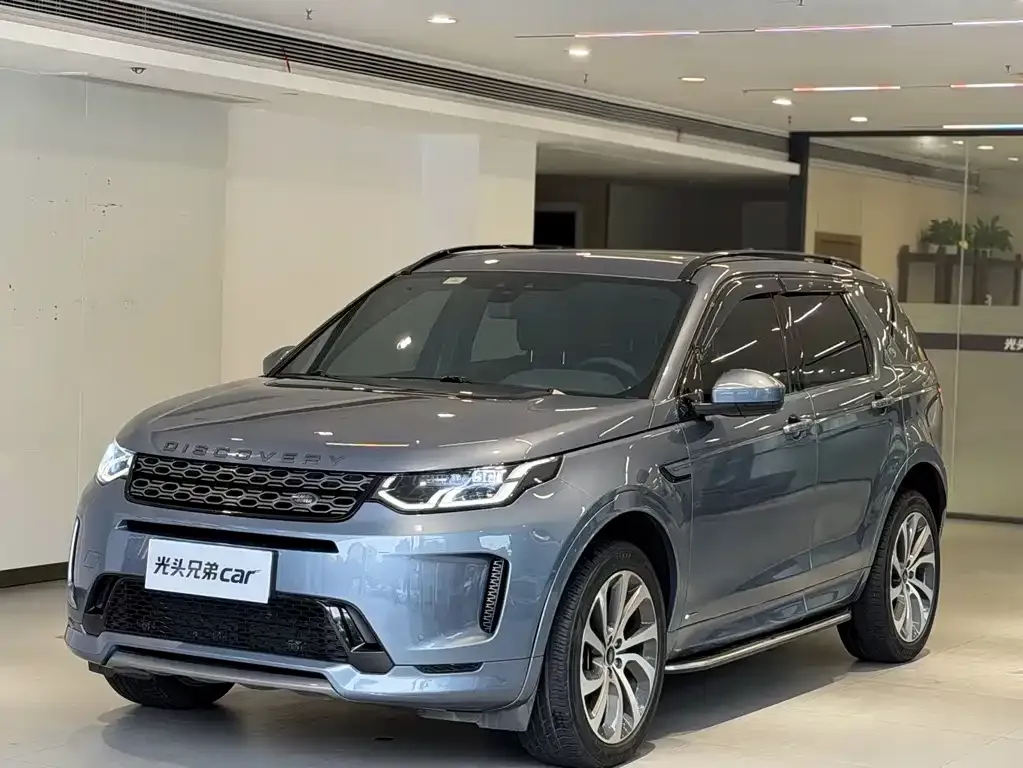 Land Rover Discovery Sport — фото 1