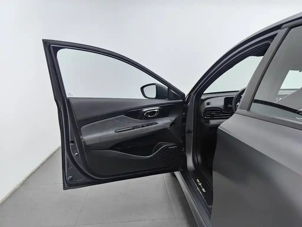GAC Motor Shadow Leopard — фото 6